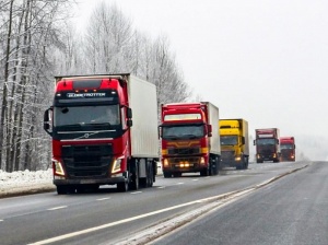 Повышение платы за проезд большегрузов по федеральным трассам отложено на год